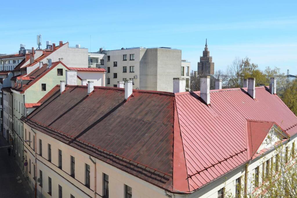 Luxury Apartment With A Balcony And View In Riga Old Town Bagian luar foto