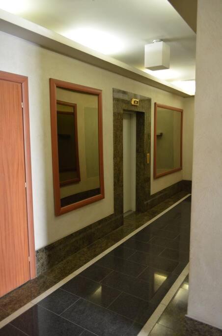 Luxury Apartment With A Balcony And View In Riga Old Town Bagian luar foto